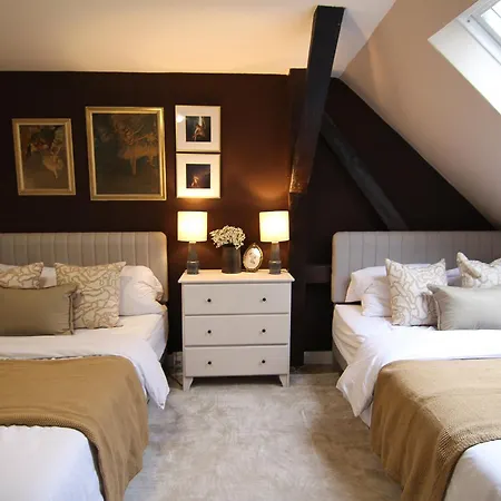 Casa vacanze Haus Mit Pool, Garten Und Gym In Berlino