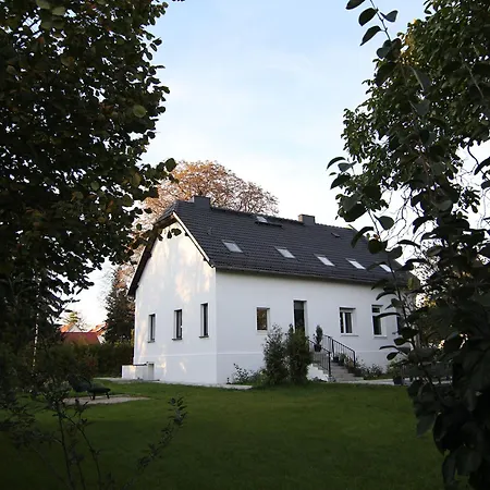 Haus Mit Pool, Garten Und Gym In Ferienhaus
