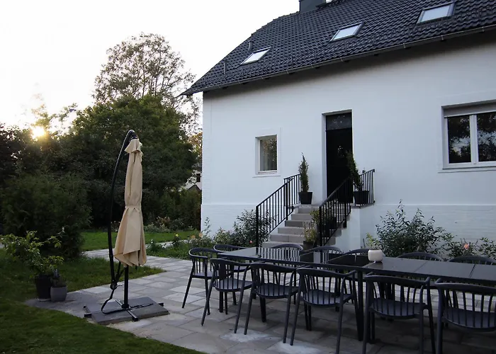 Haus Mit Pool, Garten Und Gym In Berlín