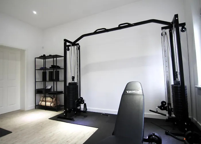 Haus Mit Pool, Garten Und Gym In Prázdninový dům